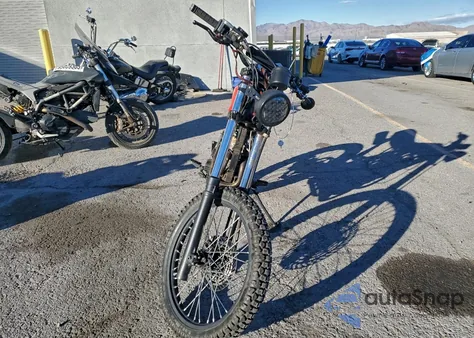 1988 Honda Xr600 R z USA, uszkodzony, nr VIN JH2PE0408JK301431